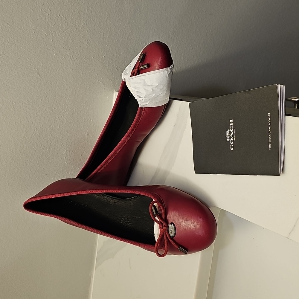Coach Lara Flats In Black Cherry. New In Box. Women's Size 8.5. - Picture 3 of 8